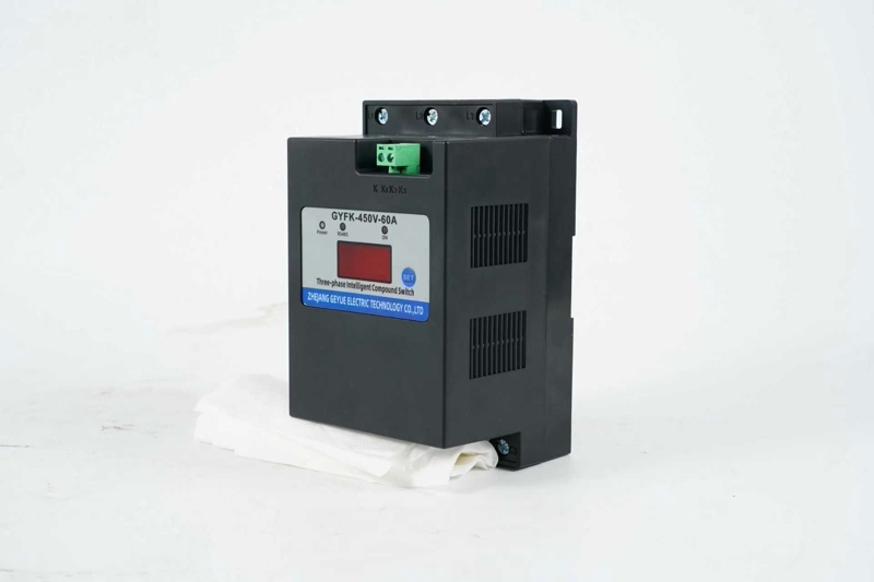 स्विचिंग के लिए कैपेसिटर के साथ कंपाउंड स्विच का उपयोग कैसे करें